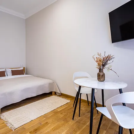 Апартаменты Doroshenka Premium *